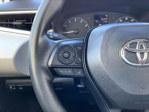 Used 2023 Toyota Corolla LE FWD image 42