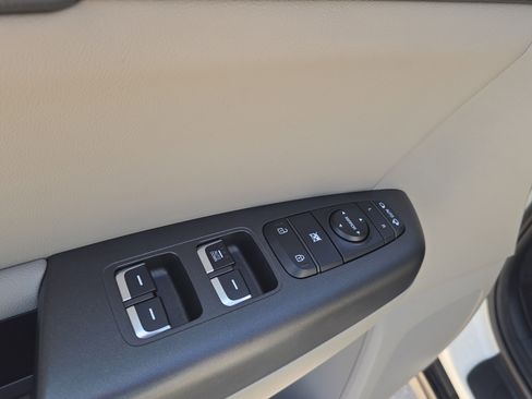 Certified 2022 Kia Sportage Nightfall Edition FWD image 19