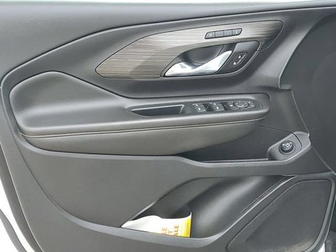 Used 2021 GMC Terrain SLT w/ LPO, Floor Liner Package FWD image 23