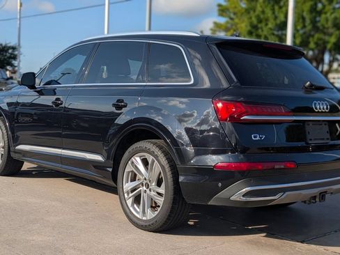 Used 2021 Audi Q7 2.0T Premium w/ Convenience Package AWD/4WD image 4