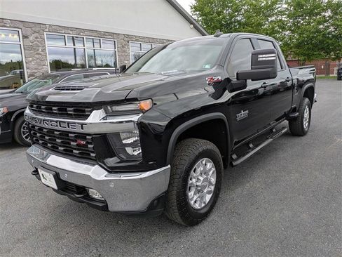 Used 2020 Chevrolet Silverado 2500 LT w/ Texas Edition AWD/4WD image 2