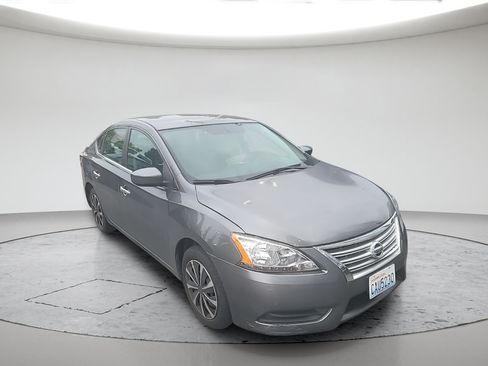 Used 2015 Nissan Sentra SV FWD image 9