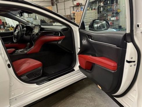 Used 2023 Toyota Camry XSE image 17
