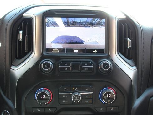 Used 2020 Chevrolet Silverado 1500 LT Trail Boss w/ Midnight Edition image 19