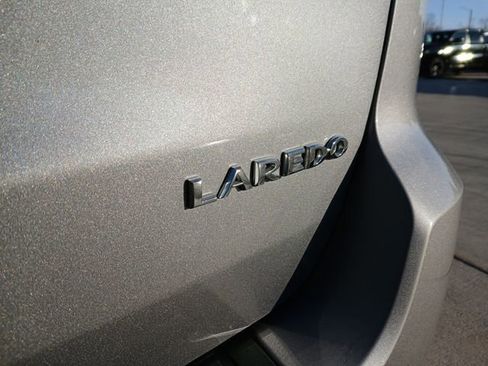 Used 2020 Jeep Grand Cherokee Laredo image 38