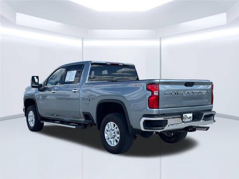 Used 2024 Chevrolet Silverado 3500 LTZ AWD/4WD image 4