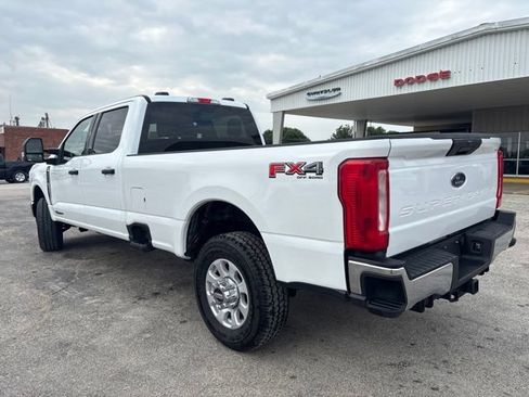 Used 2023 Ford F350 XLT w/ FX4 Off-Road Package AWD/4WD image 3