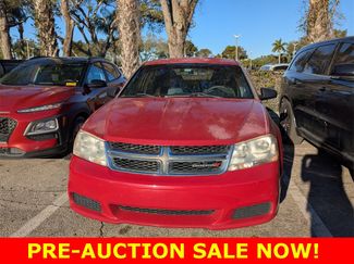 Used 2013 Dodge Avenger SE video 2