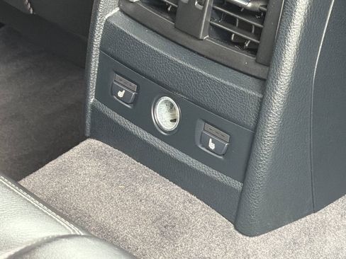 Used 2015 BMW M3 RWD image 32