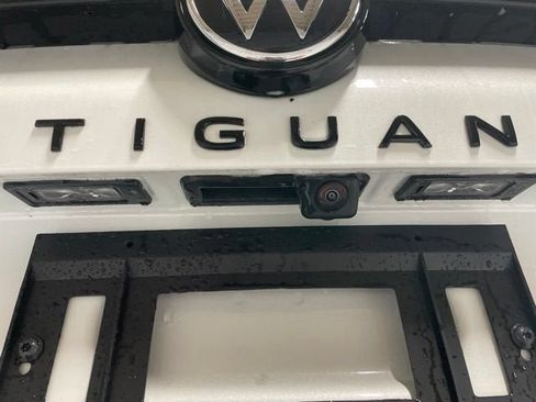 New 2026 Volkswagen Tiguan SE R-Line AWD/4WD image 8