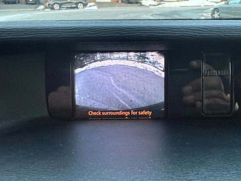 Used 2012 Toyota Sienna LE image 16