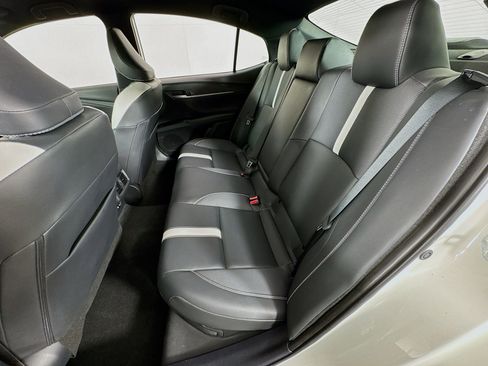 Certified 2025 Toyota Camry SE image 17