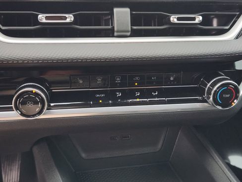 New 2026 Chevrolet Equinox LT w/ Safety and Technology Package image 14