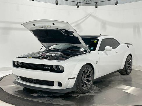Used 2020 Dodge Challenger SRT Hellcat image 24