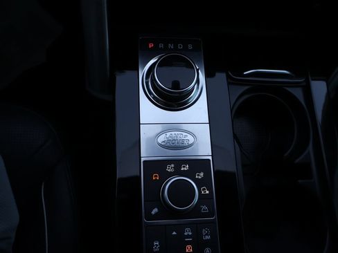 Used 2018 Land Rover Discovery HSE Luxury AWD/4WD image 27