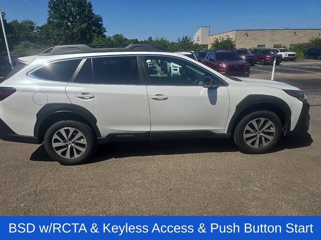 Used 2023 Subaru Outback Premium AWD/4WD image 2