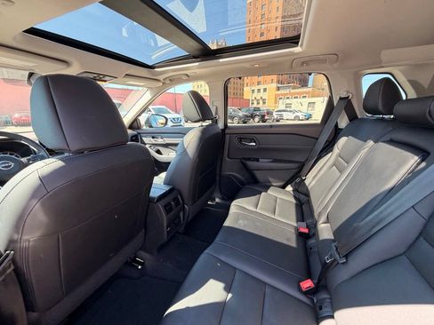 Certified 2023 Nissan Rogue SL w/ SL Premium Package FWD image 18
