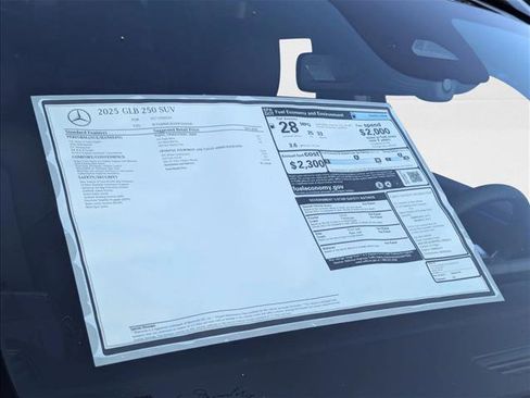 New 2025 Mercedes-Benz GLB 250 image 16