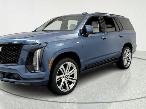Certified 2026 Cadillac Escalade Platinum Sport w/ LPO, Floor Liner Package AWD/4WD image 1