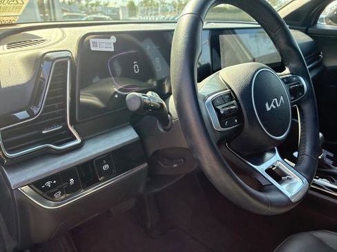 Used 2025 Kia Sportage X-Line w/ Premium Package AWD/4WD image 6