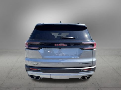 Used 2024 GMC Acadia Elevation w/ Luxury Package FWD image 8
