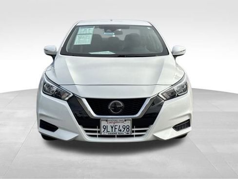 Used 2021 Nissan Versa SV image 8