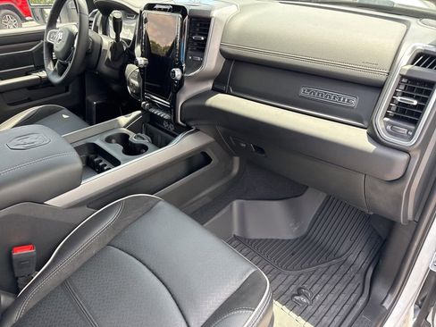 New 2025 RAM 2500 Laramie w/ Sport Appearance Package AWD/4WD image 31