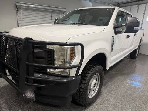 Used 2019 Ford F250 XL w/ Power Equipment Group AWD/4WD image 1