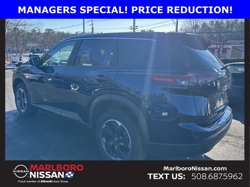 Certified 2024 Nissan Rogue SV image 5