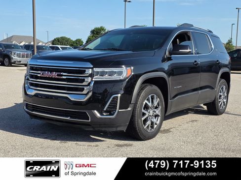 Used 2023 GMC Acadia SLT AWD/4WD image 3