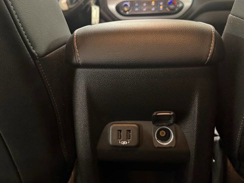 Used 2022 GMC Canyon Elevation w/ Elevation Premium Package image 14