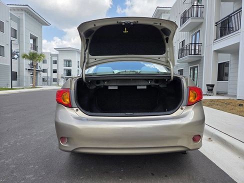 Used 2010 Toyota Corolla image 9