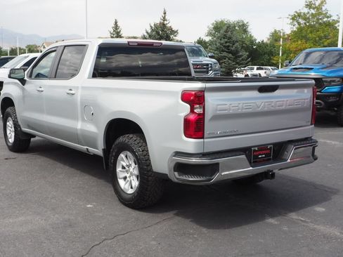 Used 2022 Chevrolet Silverado 1500 LT AWD/4WD image 7
