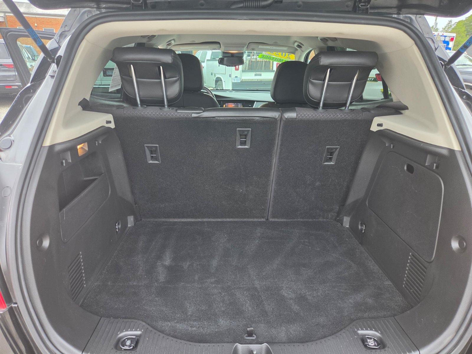 Used 2022 Buick Encore Preferred w/ Safety Package FWD image 15