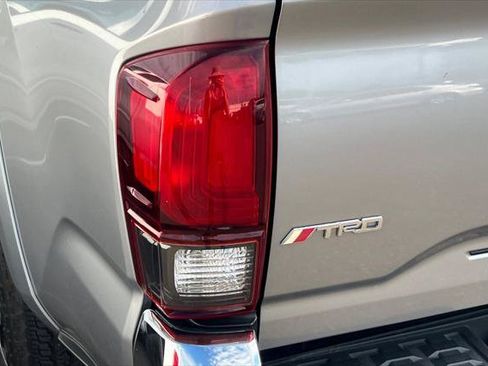 Certified 2019 Toyota Tacoma SR5 RWD image 20