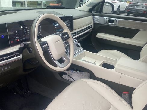 Used 2024 Hyundai Santa Fe Calligraphy image 4