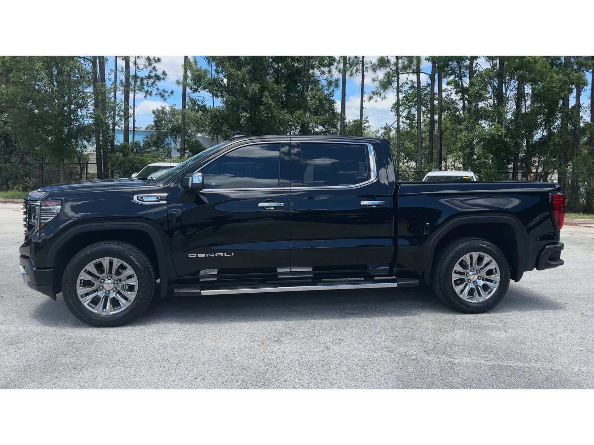 Certified 2023 GMC Sierra 1500 Denali w/ Technology Package AWD/4WD image 5