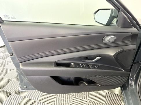 Used 2024 Hyundai Elantra SEL FWD image 22