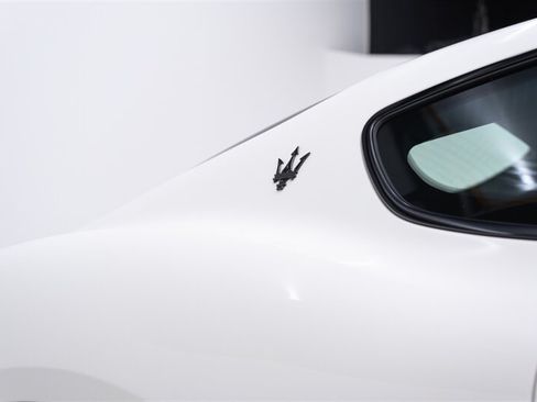 Used 2024 Maserati GranTurismo Modena AWD/4WD image 25