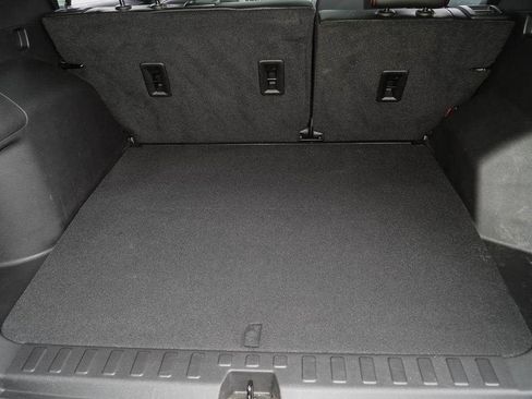 Certified 2024 Chevrolet Equinox RS AWD/4WD image 2