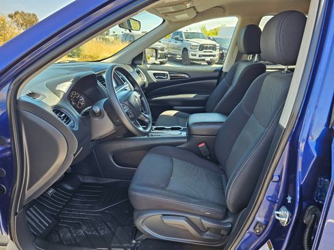 Used 2018 Nissan Pathfinder S FWD image 16