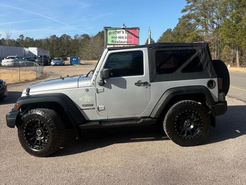 Used 2011 Jeep Wrangler Sport image 3