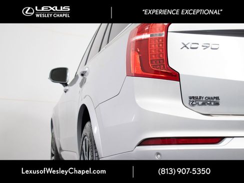 Used 2023 Volvo XC90 B5 Core w/ Protection Package Premier AWD/4WD image 9