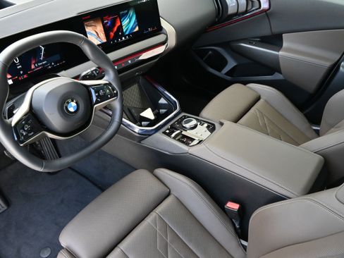 Certified 2025 BMW X3 xDrive30i AWD/4WD image 14