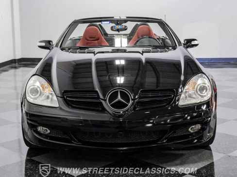 Used 2005 Mercedes-Benz SLK 350 image 17