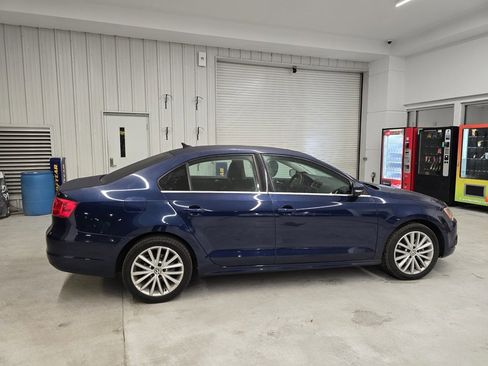 Used 2012 Volkswagen Jetta SEL image 7
