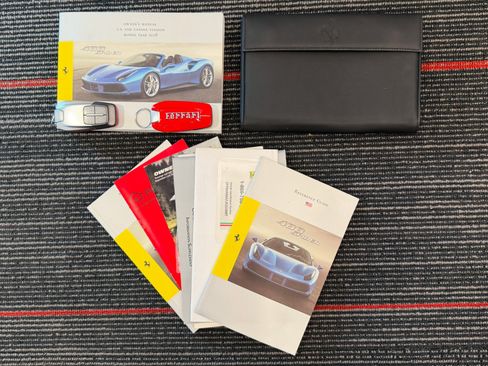 Used 2018 Ferrari 488 Spider RWD image 19