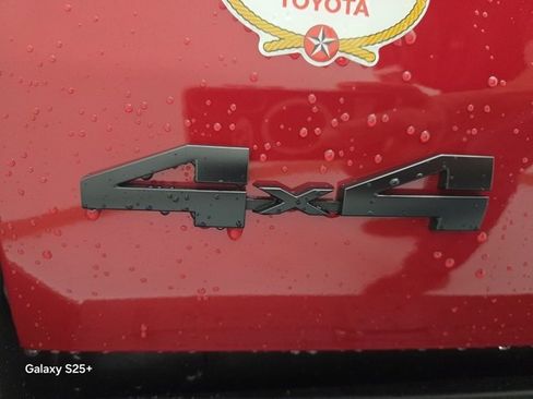 New 2025 Toyota Tacoma TRD Off-Road image 27