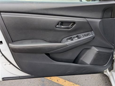 Used 2024 Nissan Sentra S image 9