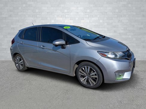 Used 2017 Honda Fit EX image 2